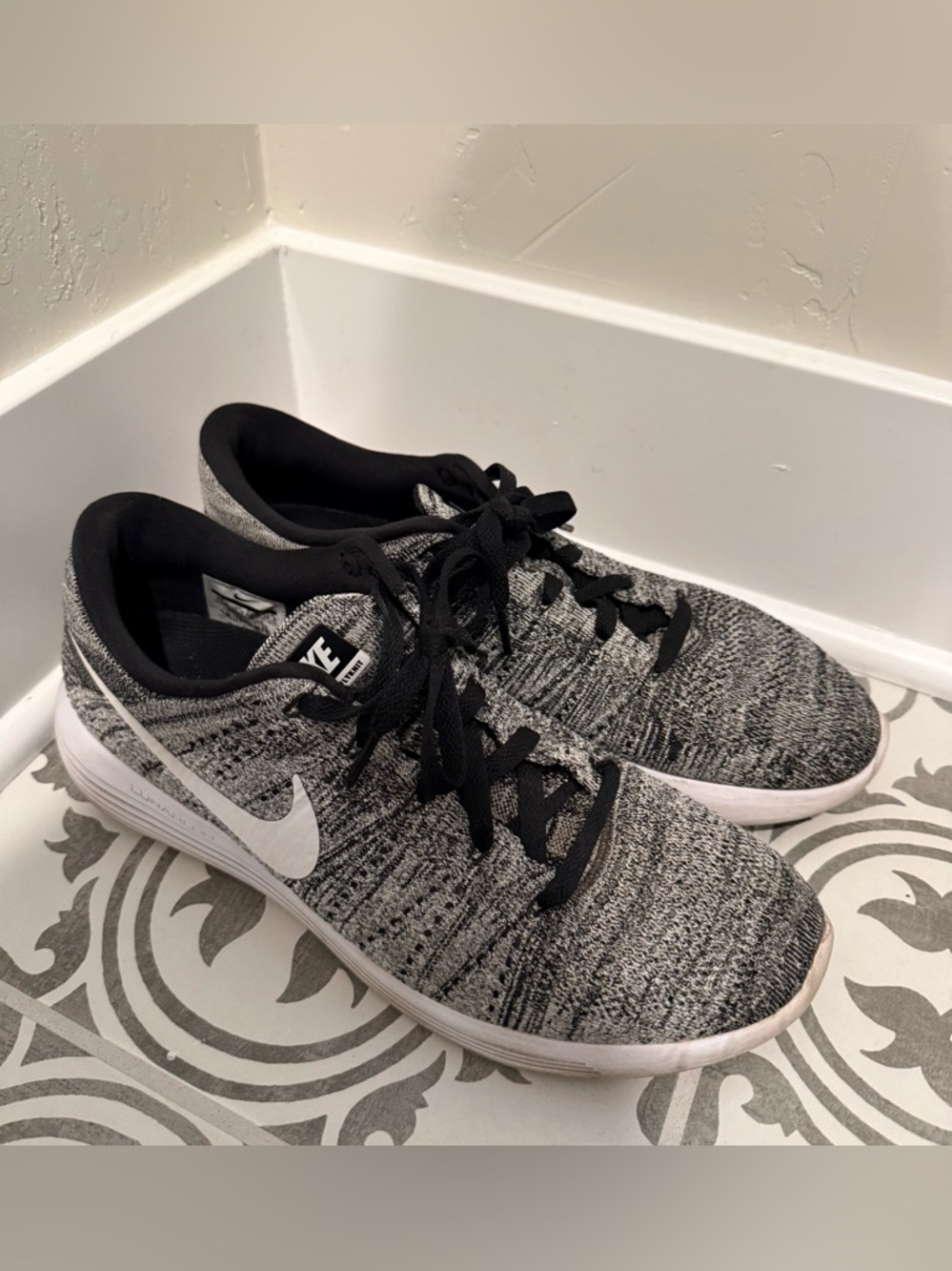 Nike Men’s Lunarepic Flyknit Lunarlon | Oreo | Size 11.5